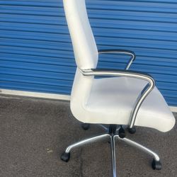 Steelcase High back Leather Executive Office Chair 