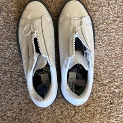 FREE ADIDAS SNEAKERS! SIZE 6.5
