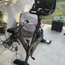 PELOTON Exercise Bike 