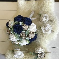 Wood Flowers Bouquet