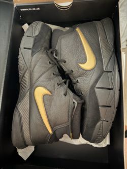 Kobe 1’s “Mamba day” Size 11