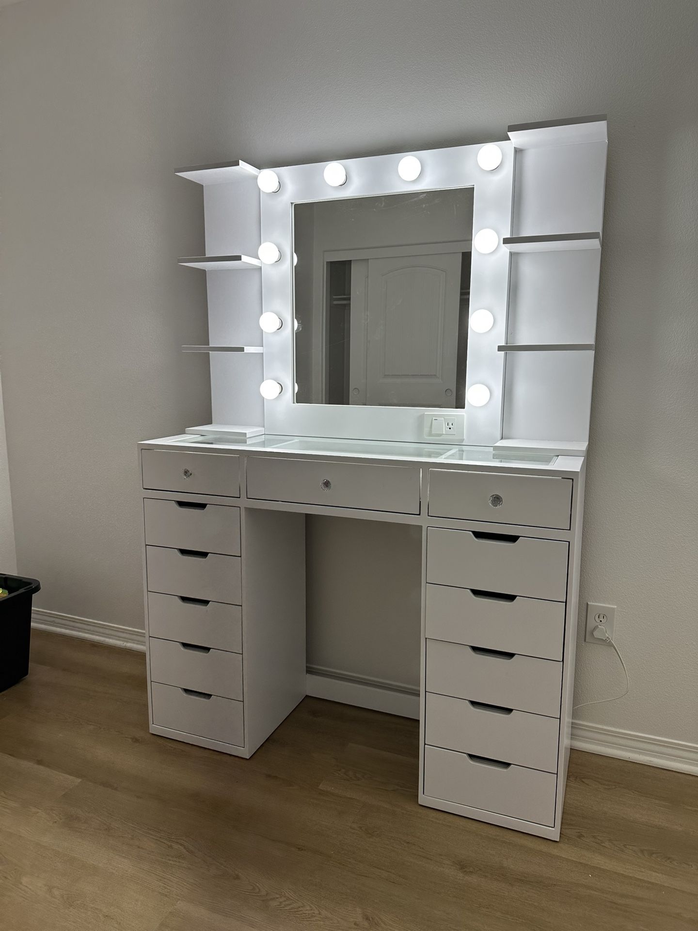 Makeup Vanity
