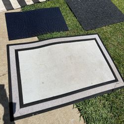 4 Mats Slight Stain On One Others Are Good Condition 