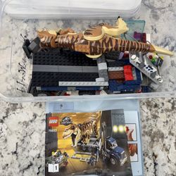Lego Jurassic World #75933