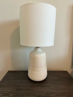 Set of 2 Ceramic Table Lamps with White Shades – Like New