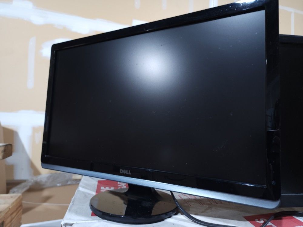 Dell ST2421L Widescreen LED LCD Monitor