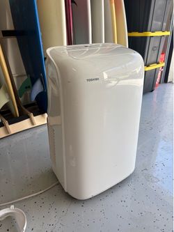 Toshiba Portable AC 12,000 btu (very strong)