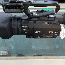 JVC GY-HM200 4K Camcorder 