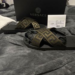 Versace slides