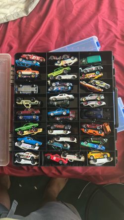 HOTWHEELS CARRIER BOX