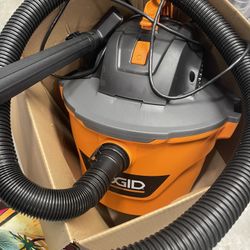 Rigid Wet vac Used Once. No Filter. Pick Up In Jupiter.