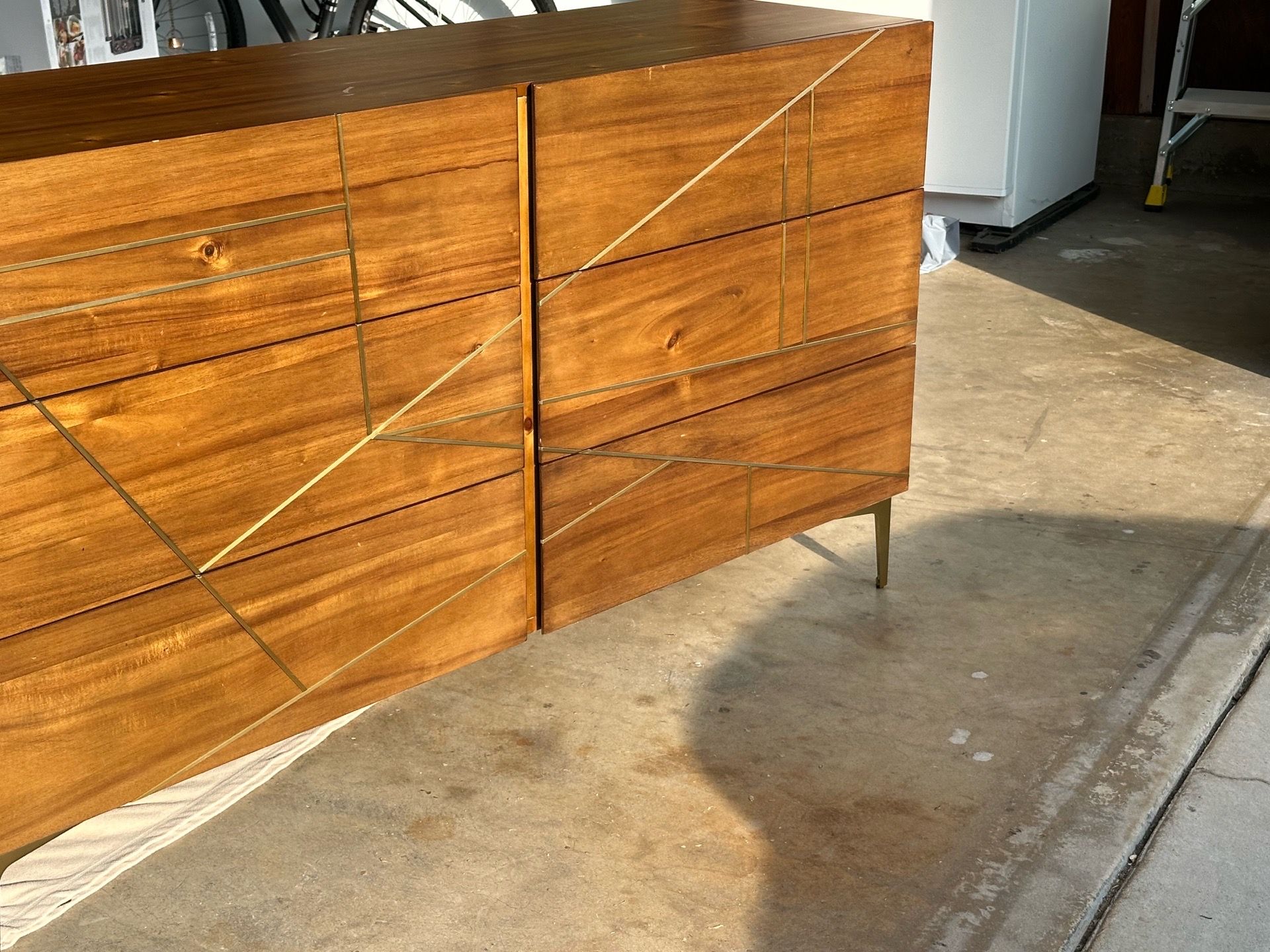 Dresser 6 drawer and nightstand