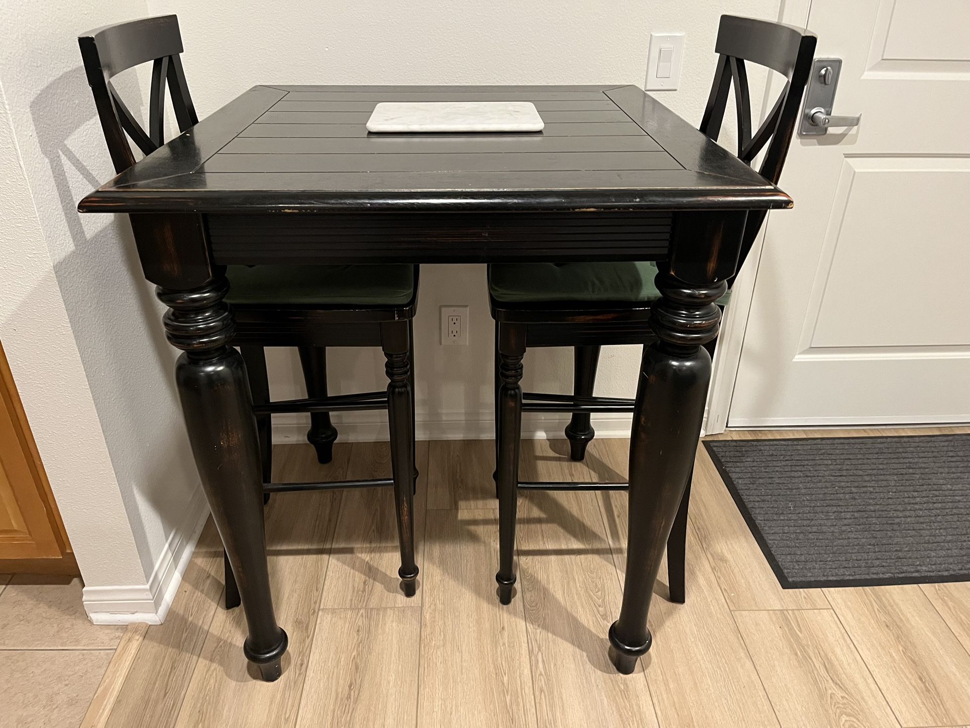 Table Kitchen