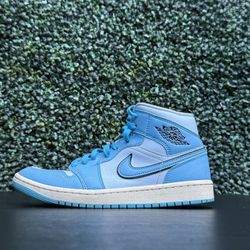 Nike Air Jordan 1 Mid SE Ice Blue Sneaker Women's Size 8 