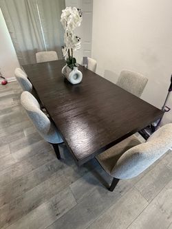Modern Dining Table with Chairs