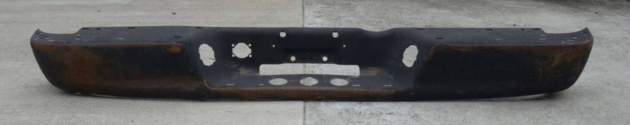 USED REF#M051 || 2019-2023 NISSAN ROGUE || REAR METAL BUMPER