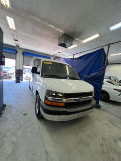 Food Truck / Work Truck – Ready for Business – Clean title