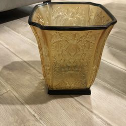 1.8 Gallon Wastebasket 