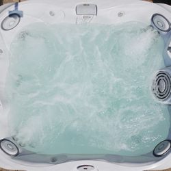 5-Prson Powerful 2008 Jacuzzi J365/ Hot tub /Spa for Sale