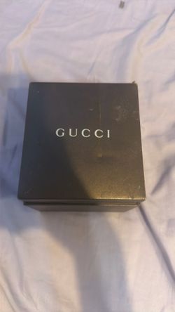 Gucci U-Play watch with a signature GG monogram canvas band