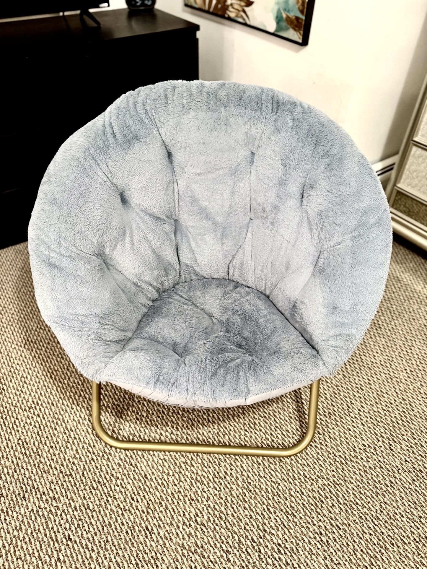 Folding Saucer Plush Chair in Blue-ish Gray