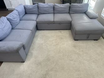 Sectional couch