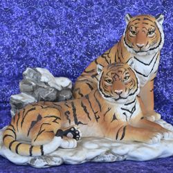 Vintage Homeco Home Interior Porcelain Figures