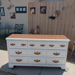 Gorgeous White Dresser 31"H 56".5W 17"D Remember First Come First Serve 