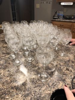 31 Gold rimmed Christmas glasses