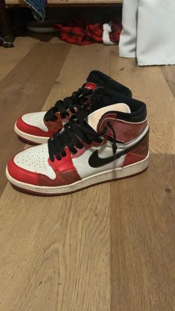 Spider-Man into the spider verse, Nike Air Jordan 1