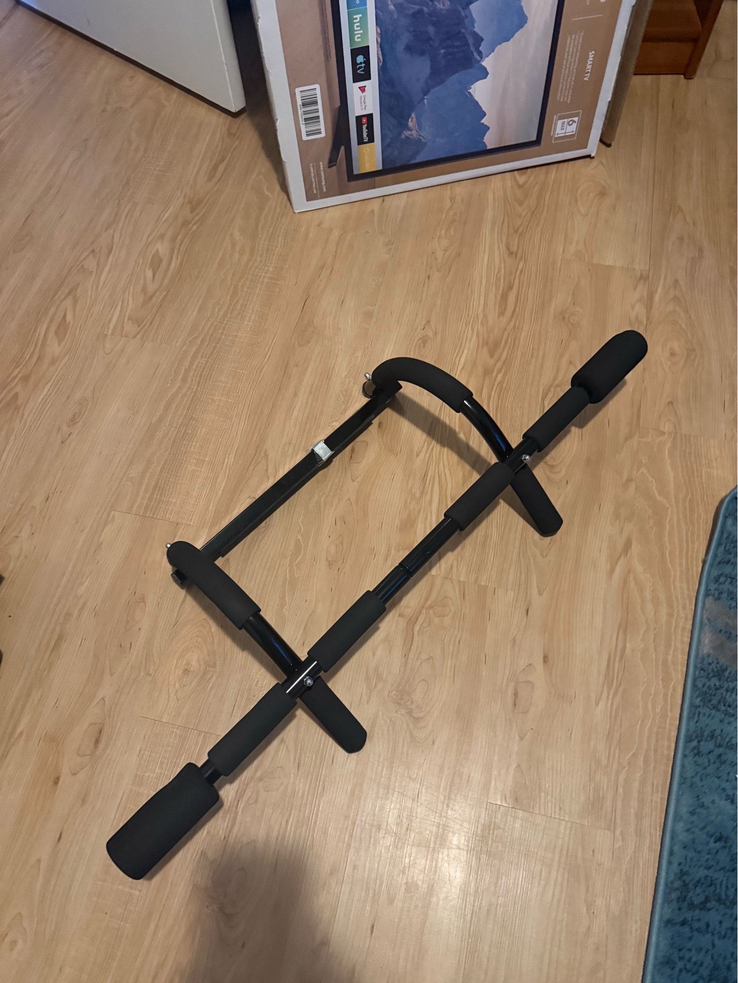 Pull up bar