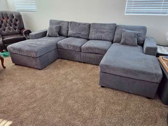 Double Chaise sectional sofa new Black and Gray