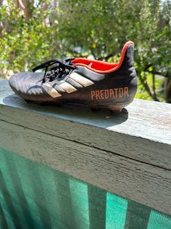 Adidas predator soccer shoes