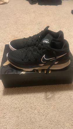 LeBron 17 low black and white