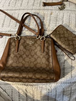 Vintage coach bag with wallet
