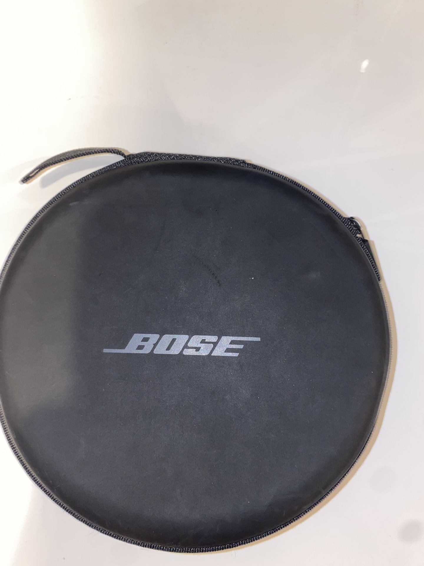 Bose Quiet control Wireless Headphones With Noise Canceling