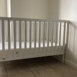 Austin Convertible Crib and Newton Baby Crib Mattress
