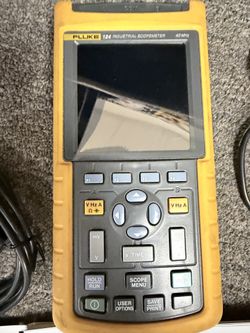 Fluke 124 Scopemeter