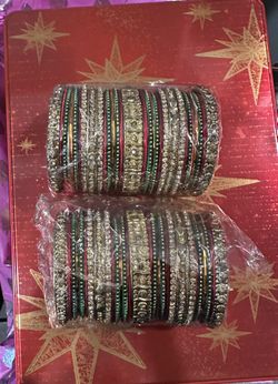Bangles/bracelets NEW