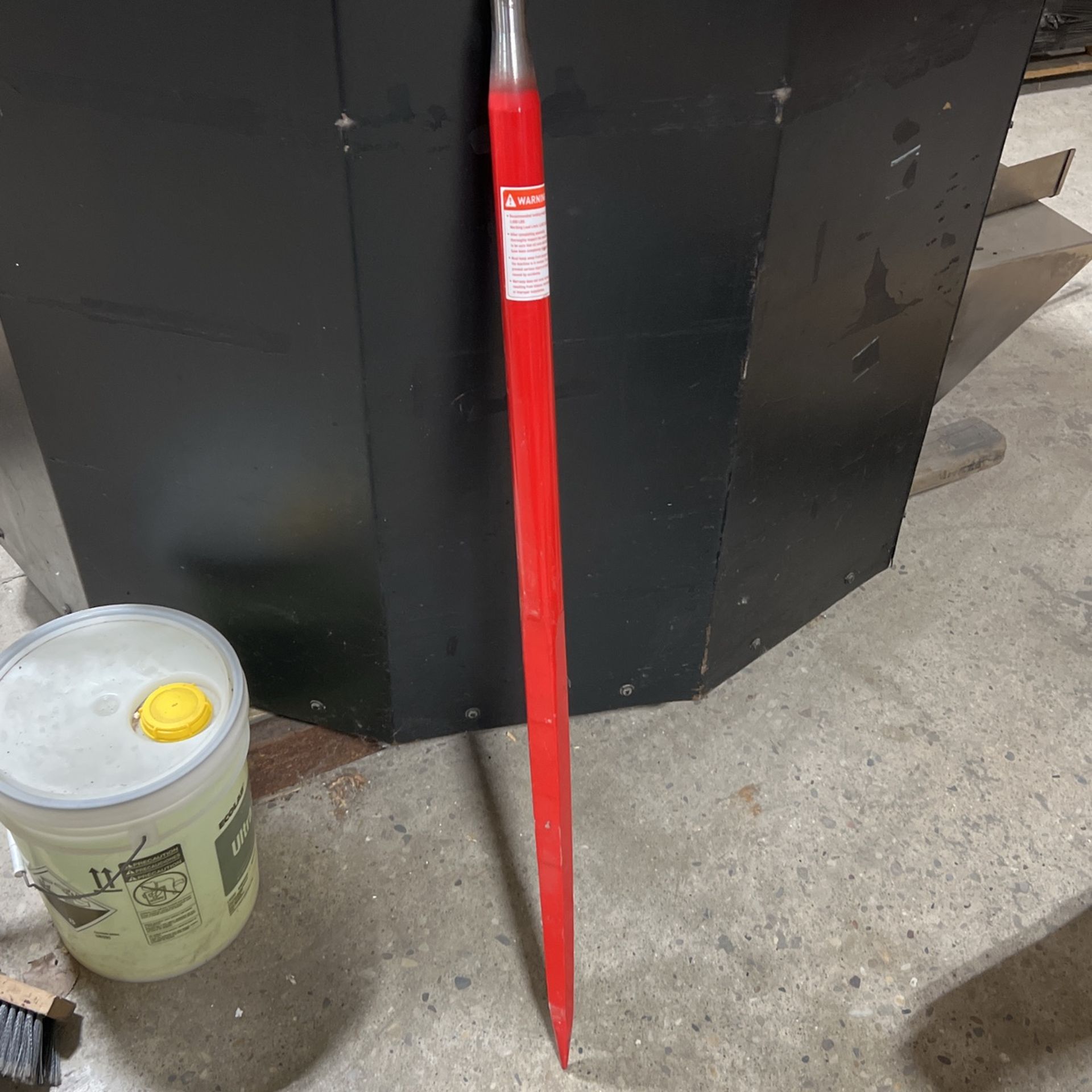 Hay Bale Spear
