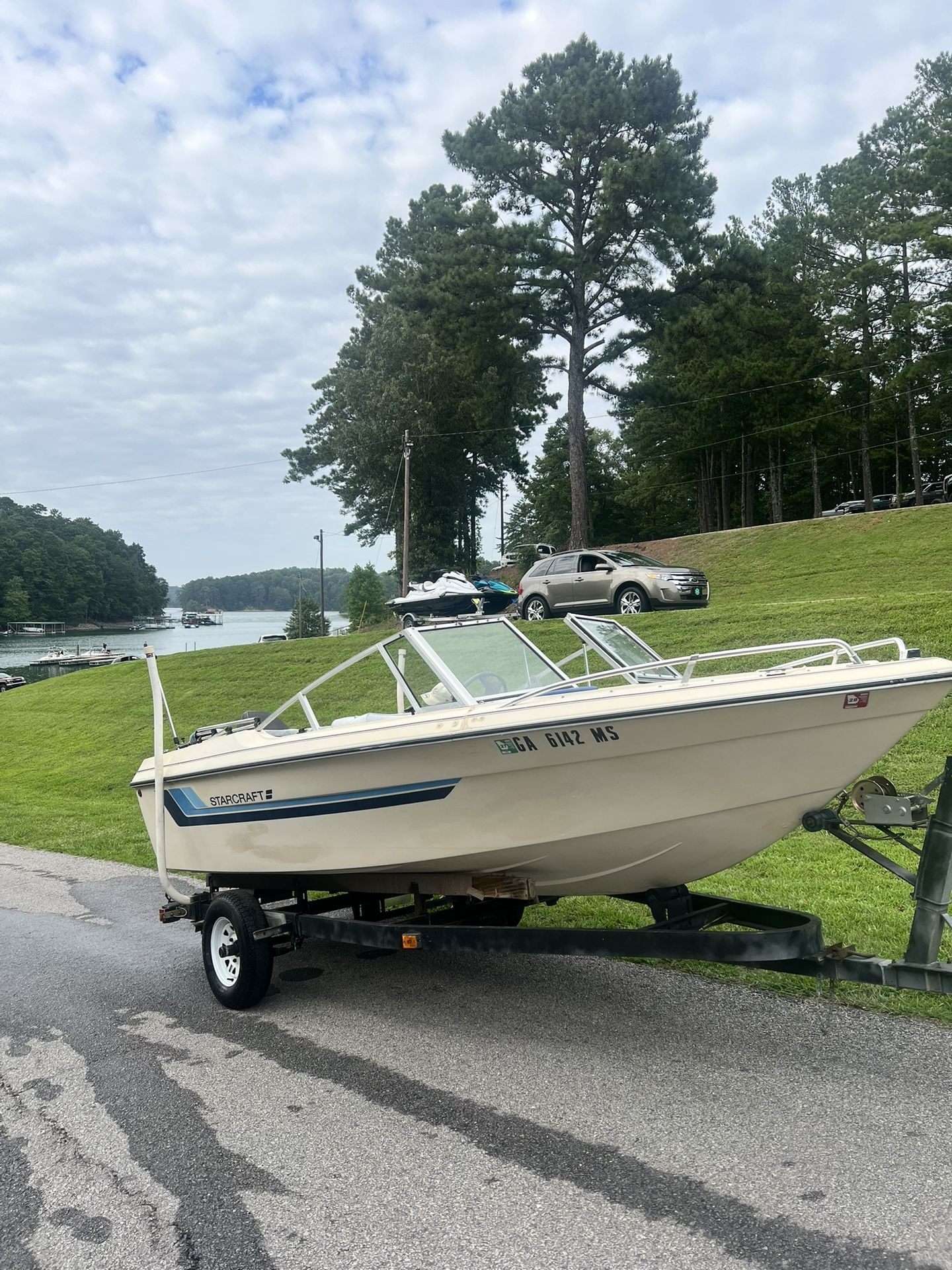 Boat With 80hp Outboard Runs Good