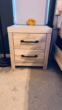Ashley Furniture 2 Drawer Nightstand
