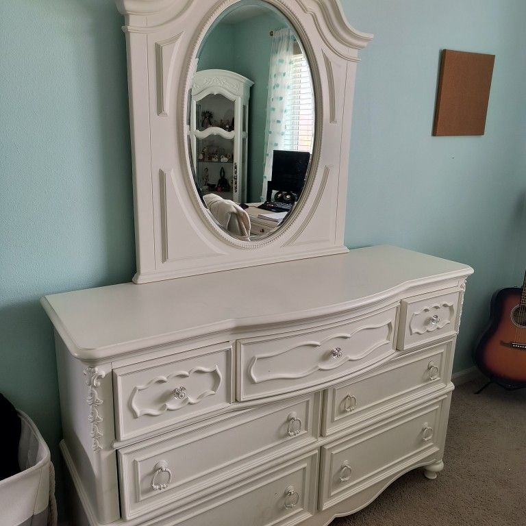 princess dresser with mirror Disney Princess Pearl Light Wood,White Dresser Mirror Set