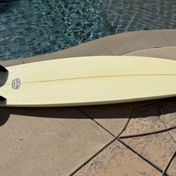7’6” Ron Jon Surfboard Midlenth Funboard 
