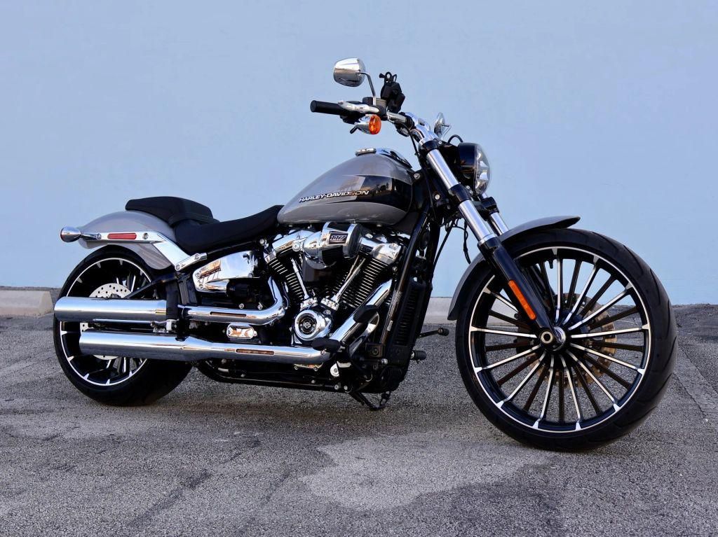 2024 Harley-Davidson Breakout