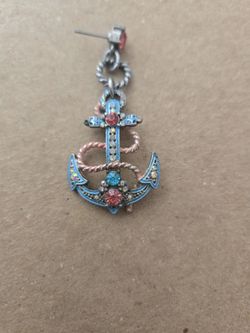 2" Charm Betsy Johnson