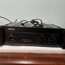 Yamaha P2100 Professional Series Natural Sound Power Amplifier