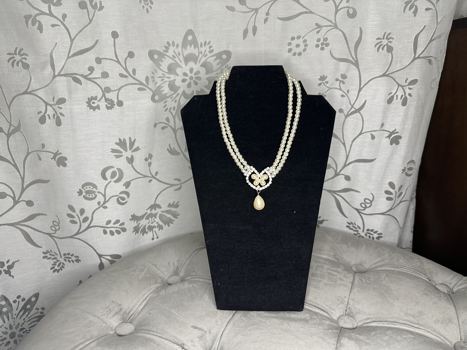 Pearl Necklace Hand Made