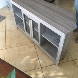 Corner TV Stand