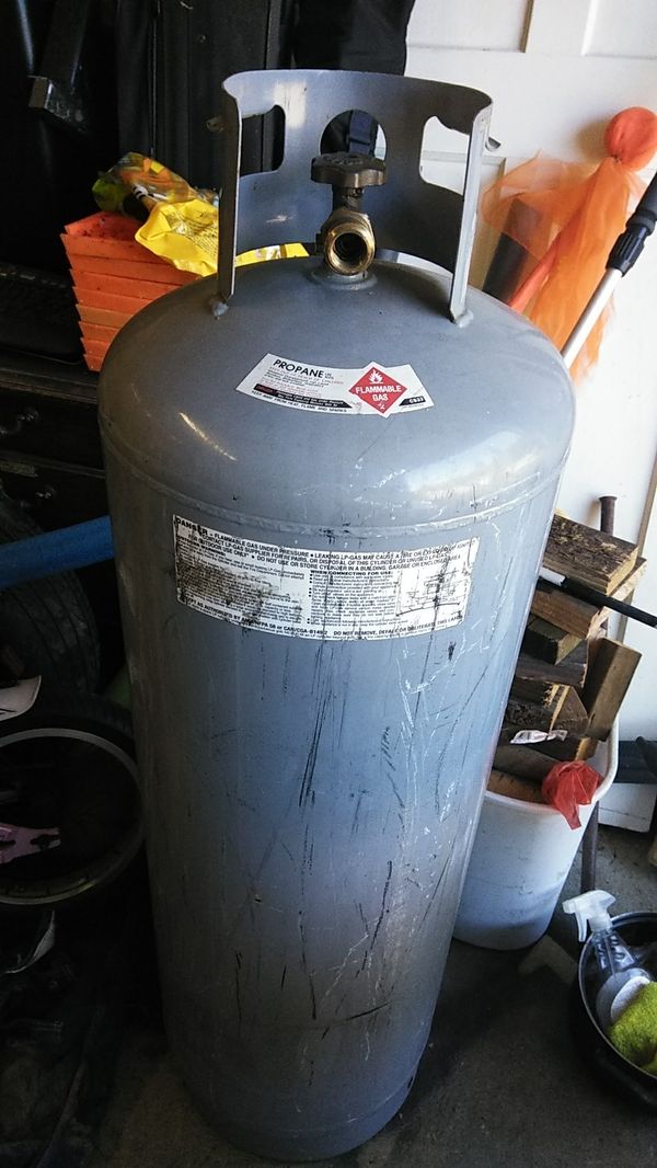 Large Propane Tank 100lb $75 Obo For Sale In Elma WA.